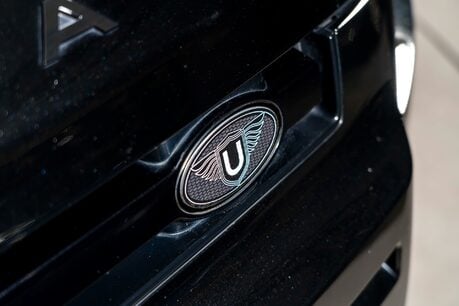 Land Rover Defender 90 V8. URBAN WIDETRACK KIT. MILLTEK EXHAUST. FIXED SIDE STEPS. PANO ROOF. 11