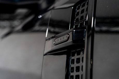 Land Rover Defender 90 V8. URBAN WIDETRACK KIT. MILLTEK EXHAUST. FIXED SIDE STEPS. PANO ROOF. 13