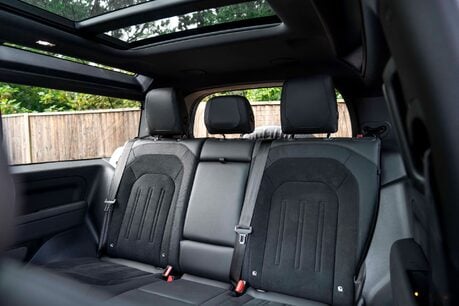 Land Rover Defender V8. URBAN WIDETRACK KIT. MILLTEK EXHAUST. FIXED SIDE STEPS. PANO ROOF. 14