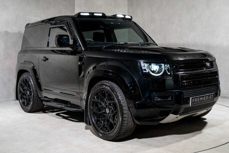 Land Rover Defender 90 V8. URBAN WIDETRACK KIT. MILLTEK EXHAUST. FIXED SIDE STEPS. PANO ROOF. 7