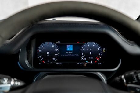 Land Rover Defender 90 V8. URBAN WIDETRACK KIT. MILLTEK EXHAUST. FIXED SIDE STEPS. PANO ROOF. 24