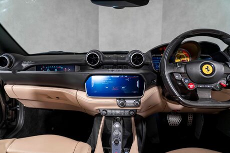 Ferrari Portofino FULL FSH. PASSENGER DISPLAY. SPORTS EXHAUST. MAGNERIDE SUSPENSION. 33