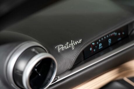 Ferrari Portofino FULL FSH. PASSENGER DISPLAY. SPORTS EXHAUST. MAGNERIDE SUSPENSION. 54