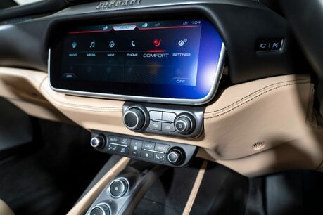 Ferrari Portofino FULL FSH. PASSENGER DISPLAY. SPORTS EXHAUST. MAGNERIDE SUSPENSION. 47