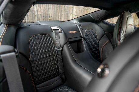 Aston Martin Vanquish V12 S ULTIMATE. EXCELLENT EXAMPLE. 1 OF 175 EXAMPLES. FULL ASH. FULL PPF. 14