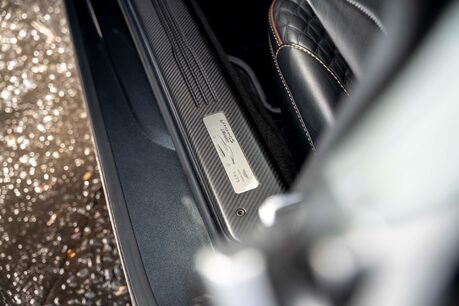 Aston Martin Vanquish V12 S ULTIMATE. EXCELLENT EXAMPLE. 1 OF 175 EXAMPLES. FULL ASH. FULL PPF. 7