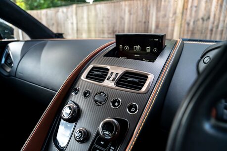 Aston Martin Vanquish V12 S ULTIMATE. EXCELLENT EXAMPLE. 1 OF 175 EXAMPLES. FULL ASH. FULL PPF. 17