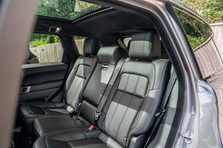 Land Rover Range Rover Sport AUTOBIOGRAPHY. LR WARRANTY. BLACK PACK. 7 SEATS. TOW BAR. PAN ROOF. 12