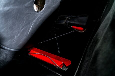 Aston Martin DBS V8 SERIES 1. EXTENSIVE HISTORY PORTFOLIO. 3-SPEED AUTO. CONOLLY INTERIOR. 61