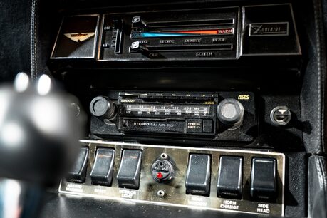 Aston Martin DBS V8 SERIES 1. EXTENSIVE HISTORY PORTFOLIO. 3-SPEED AUTO. CONOLLY INTERIOR. 31