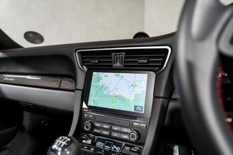 Porsche 911 SPEEDSTER. 1 OF 1948 EXAMPLES. SPORTS CHRONO. CARBON FIBRE INTERIOR. BOSE. 47