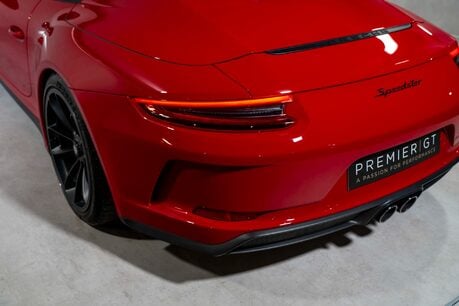 Porsche 911 SPEEDSTER. 1 OF 1948 EXAMPLES. SPORTS CHRONO. CARBON FIBRE INTERIOR. BOSE. 58