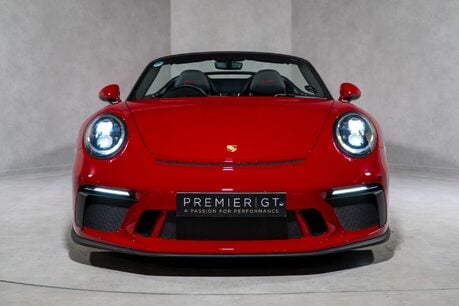 Porsche 911 SPEEDSTER. 1 OF 1948 EXAMPLES. SPORTS CHRONO. CARBON FIBRE INTERIOR. BOSE. 2