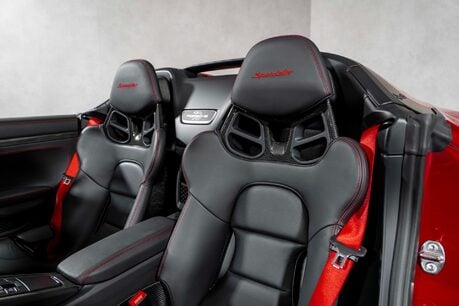 Porsche 911 SPEEDSTER. 1 OF 1948 EXAMPLES. SPORTS CHRONO. CARBON FIBRE INTERIOR. BOSE. 26