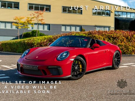 Porsche 911 SPEEDSTER. 1 OF 1948 EXAMPLES. SPORTS CHRONO. CARBON FIBRE INTERIOR. BOSE. 