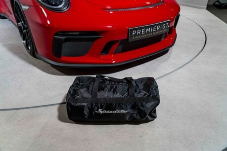 Porsche 911 SPEEDSTER. 1 OF 1948 EXAMPLES. SPORTS CHRONO. CARBON FIBRE INTERIOR. BOSE. 64