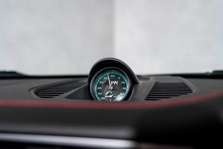 Porsche 911 SPEEDSTER. 1 OF 1948 EXAMPLES. SPORTS CHRONO. CARBON FIBRE INTERIOR. BOSE. 40