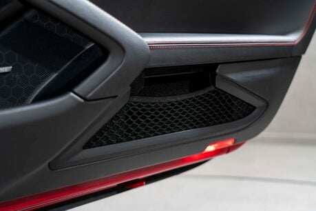 Porsche 911 SPEEDSTER. 1 OF 1948 EXAMPLES. SPORTS CHRONO. CARBON FIBRE INTERIOR. BOSE. 56