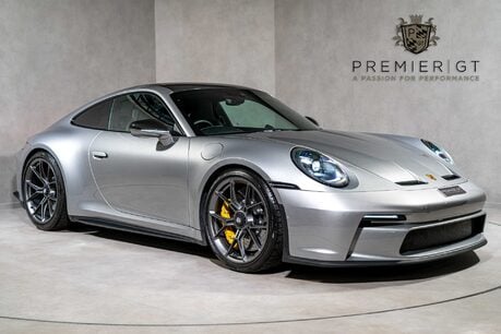 Porsche 911 GT3 TOURING. SPORTS CHRONO PACK. MATTE CARBON INTERIOR. LIFT. PCCBS. BOSE. 1