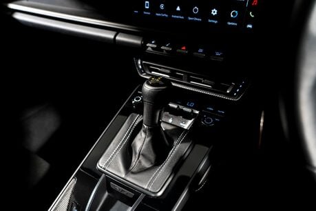 Porsche 911 GT3 TOURING. SPORTS CHRONO PACK. MATTE CARBON INTERIOR. LIFT. PCCBS. BOSE. 19