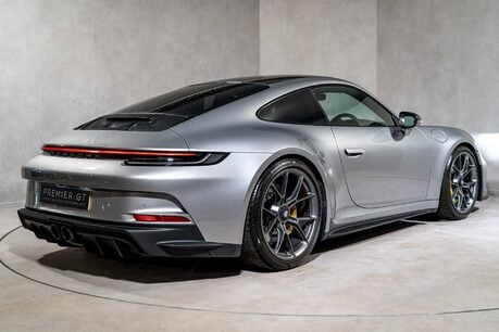 Porsche 911 GT3 TOURING. SPORTS CHRONO PACK. MATTE CARBON INTERIOR. LIFT. PCCBS. BOSE. 4