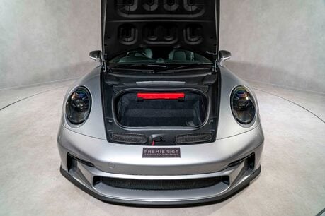 Porsche 911 GT3 TOURING. SPORTS CHRONO PACK. MATTE CARBON INTERIOR. LIFT. PCCBS. BOSE. 55