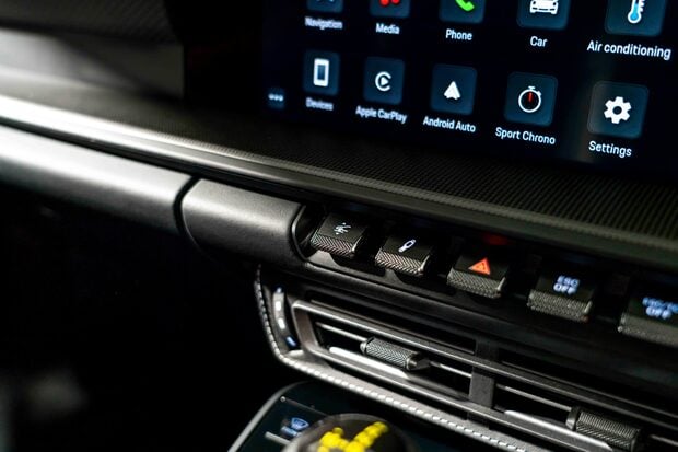 Porsche 911 GT3 TOURING. SPORTS CHRONO PACK. MATTE CARBON INTERIOR. LIFT. PCCBS. BOSE. 5