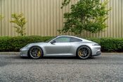 Porsche 911 GT3 TOURING. SPORTS CHRONO PACK. MATTE CARBON INTERIOR. LIFT. PCCBS. BOSE. 2