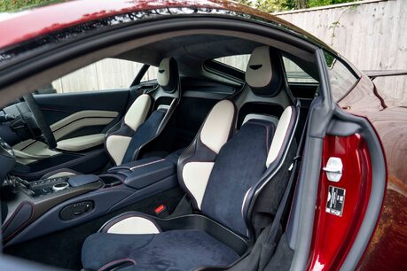 Aston Martin Vantage V12. 1 OF 333. OVER £45K IN OPTIONS. LIGHTWEIGHT PACKAGE. LIVERY PACKAGE. 11