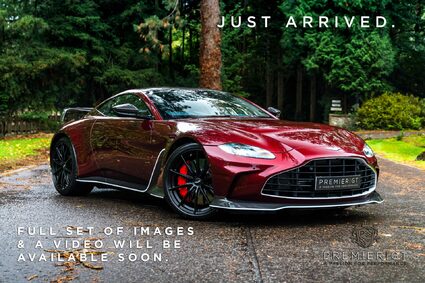 Aston Martin Vantage V12. 1 OF 333. OVER £45K IN OPTIONS. LIGHTWEIGHT PACKAGE. LIVERY PACKAGE. 