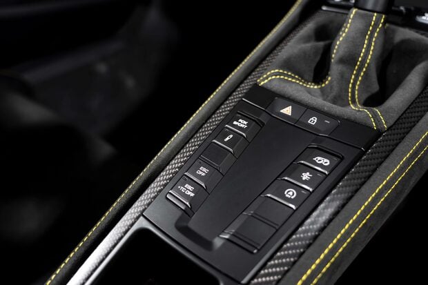 Porsche 718 SPYDER RS PDK. WEISSACH PACKAGE. CERAMIC BRAKES. LIFT. BOSE. 4