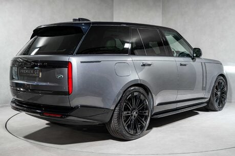 Land Rover Range Rover HSE. PANORAMIC ROOF. 23S. FIXED SIDE STEPS. HEATED & COOLED SEATS. 4