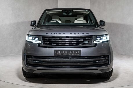 Land Rover Range Rover HSE. PANORAMIC ROOF. 23S. FIXED SIDE STEPS. HEATED & COOLED SEATS. 2