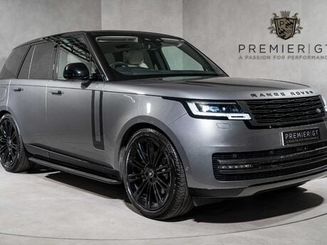 Land Rover Range Rover HSE. PANORAMIC ROOF. 23S. FIXED SIDE STEPS. HEATED & COOLED SEATS. 