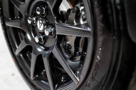 Ariel Atom 4 R 400 BHP. OVER £55K IN EXTRAS. 6-SPEED SEQUENTIAL. CARBON WHEELS & PANELS. 11