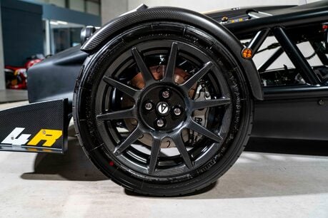 Ariel Atom 4 R 400 BHP. OVER £55K IN EXTRAS. 6-SPEED SEQUENTIAL. CARBON WHEELS & PANELS. 9