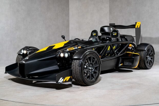 Ariel Atom 4 R 400 BHP. OVER £55K IN EXTRAS. 6-SPEED SEQUENTIAL. CARBON WHEELS & PANELS. 1