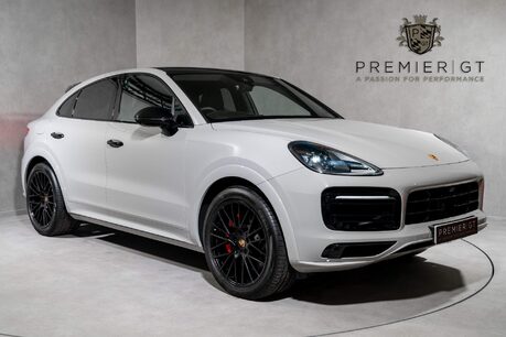 Porsche Cayenne GTS. CARBON INTERIOR PACK. GTS INTERIOR PACK. BOSE. PANORAMIC ROOF. 1