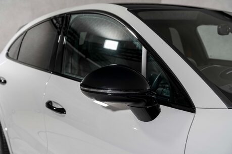 Porsche Cayenne GTS. CARBON INTERIOR PACK. GTS INTERIOR PACK. BOSE. PANORAMIC ROOF. 34