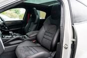 Porsche Cayenne GTS. CARBON INTERIOR PACK. GTS INTERIOR PACK. BOSE. PANORAMIC ROOF. 14