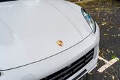 Porsche Cayenne GTS. CARBON INTERIOR PACK. GTS INTERIOR PACK. BOSE. PANORAMIC ROOF. 8