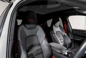 Porsche Cayenne GTS. CARBON INTERIOR PACK. GTS INTERIOR PACK. BOSE. PANORAMIC ROOF. 11