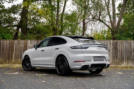 Porsche Cayenne GTS. CARBON INTERIOR PACK. GTS INTERIOR PACK. BOSE. PANORAMIC ROOF. 5