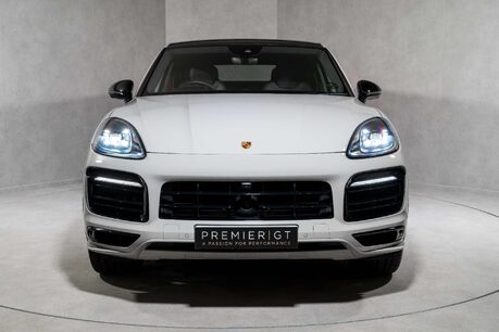 Porsche Cayenne GTS. CARBON INTERIOR PACK. GTS INTERIOR PACK. BOSE. PANORAMIC ROOF. 2