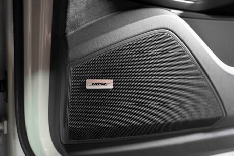 Porsche Cayenne GTS. CARBON INTERIOR PACK. GTS INTERIOR PACK. BOSE. PANORAMIC ROOF. 35