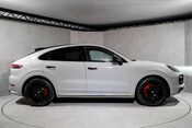 Porsche Cayenne GTS. CARBON INTERIOR PACK. GTS INTERIOR PACK. BOSE. PANORAMIC ROOF. 7