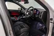 Porsche Cayenne GTS. CARBON INTERIOR PACK. GTS INTERIOR PACK. BOSE. PANORAMIC ROOF. 19