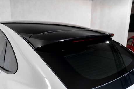 Porsche Cayenne GTS. CARBON INTERIOR PACK. GTS INTERIOR PACK. BOSE. PANORAMIC ROOF. 33