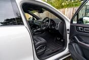 Porsche Cayenne GTS. CARBON INTERIOR PACK. GTS INTERIOR PACK. BOSE. PANORAMIC ROOF. 10