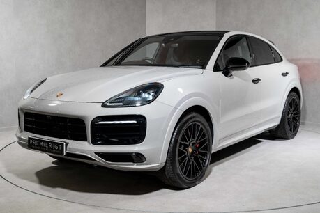 Porsche Cayenne GTS. CARBON INTERIOR PACK. GTS INTERIOR PACK. BOSE. PANORAMIC ROOF. 3